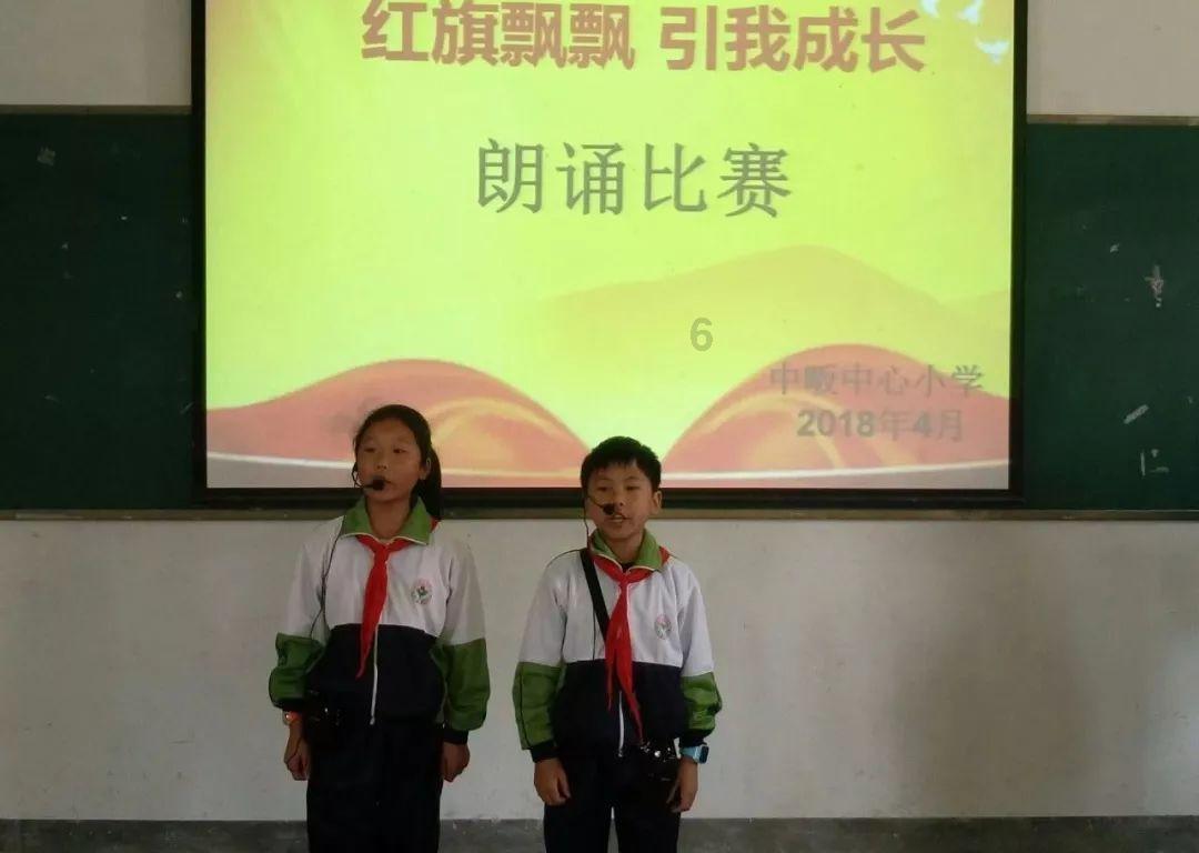 怎么把多个微信好友推给一个人？