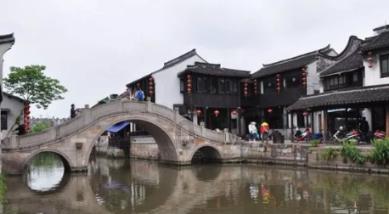 郑钦文晋级澳网女单决赛:实力在线,更有运气加持